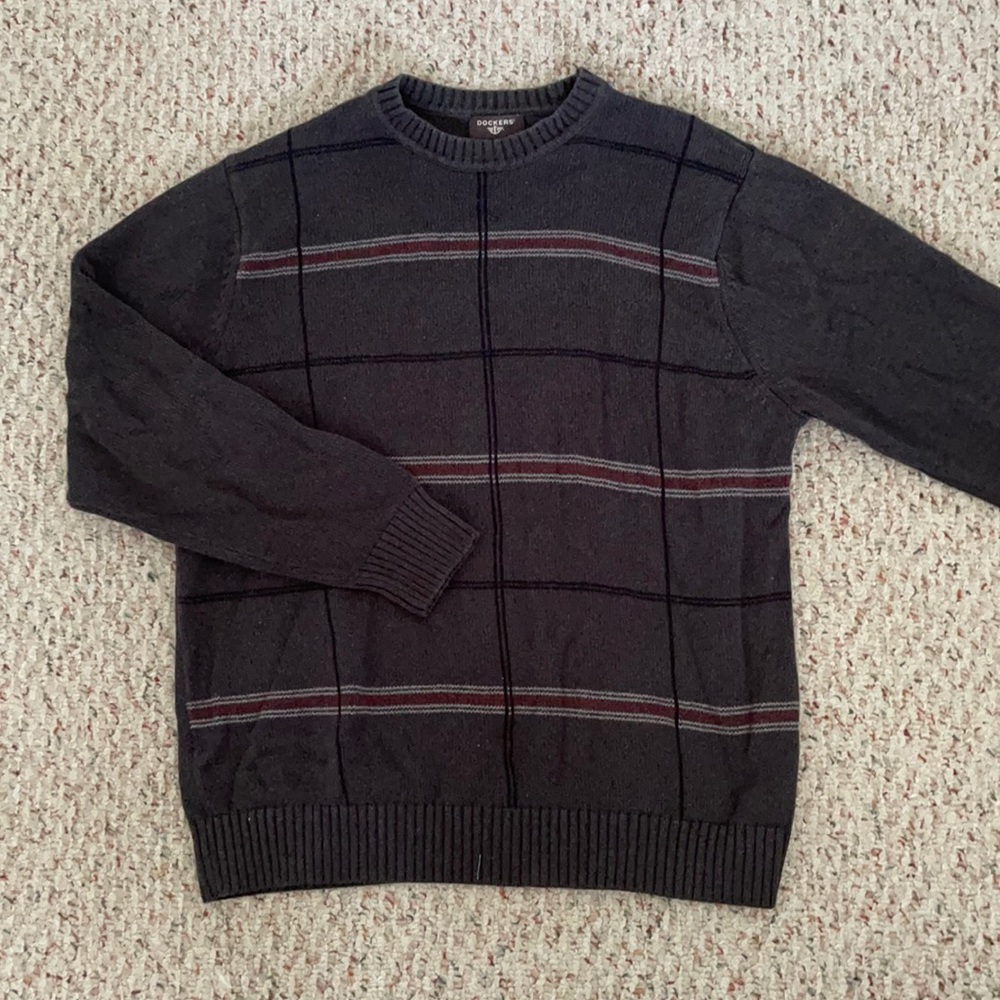 GREY SWEATER WITH STRIPES